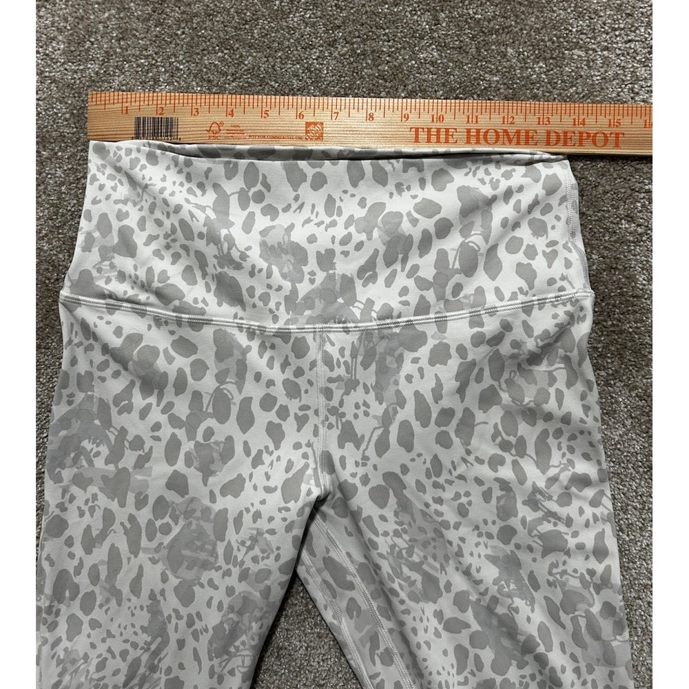 Lululemon Women's 10 Align High-Rise Pant 25"‎ Cheetah Camo Antique White Multi - Picture 3 of 10